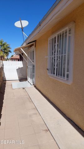 12124 FRED CARTER Drive, El Paso, TX 79936