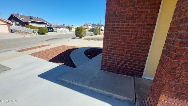 12124 FRED CARTER Drive, El Paso, TX 79936