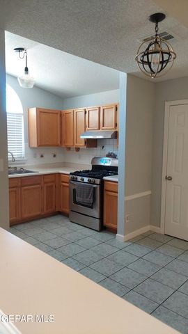 12124 FRED CARTER Drive, El Paso, TX 79936