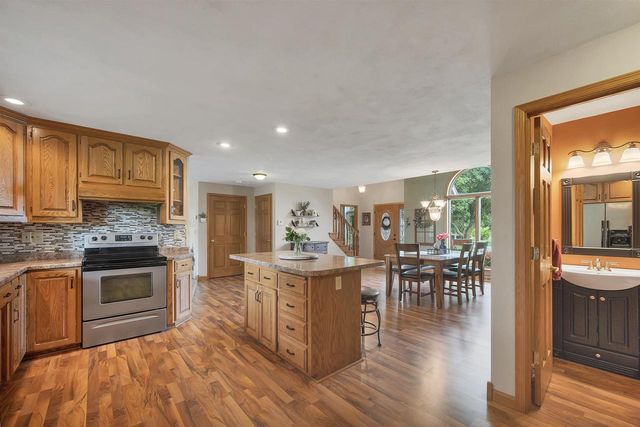 N4239 MAPLE COURT, Kaukauna, WI 54130