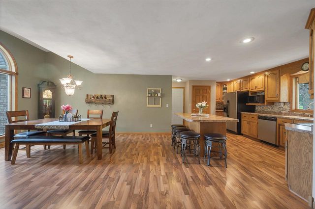 N4239 MAPLE COURT, Kaukauna, WI 54130