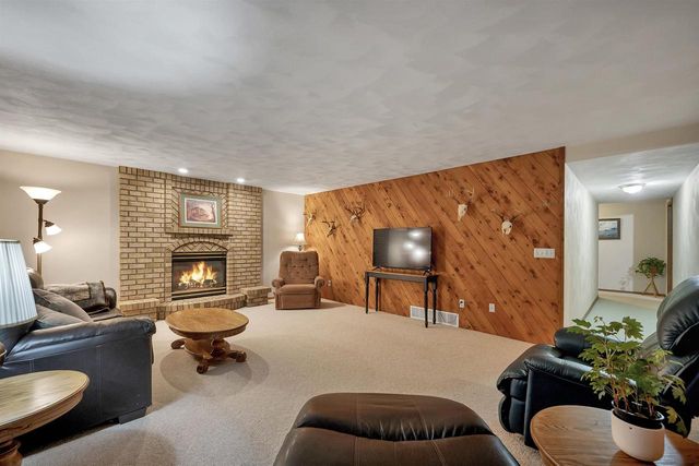 N4239 MAPLE COURT, Kaukauna, WI 54130