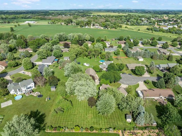N4239 MAPLE COURT, Kaukauna, WI 54130