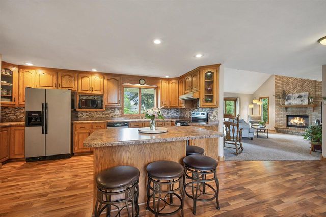 N4239 MAPLE COURT, Kaukauna, WI 54130