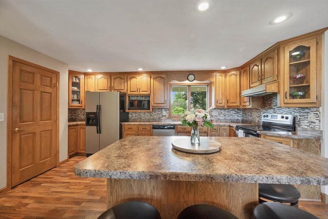 N4239 MAPLE COURT, Kaukauna, WI 54130