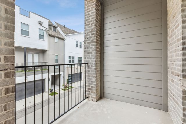 2628 Carmelita Street, Dallas, TX 75212