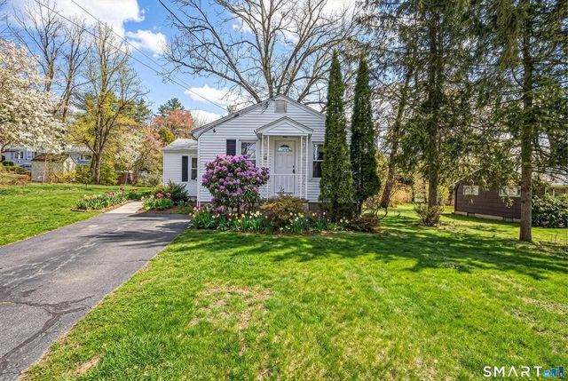 34 Lakeview Avenue, Cheshire, CT 06410