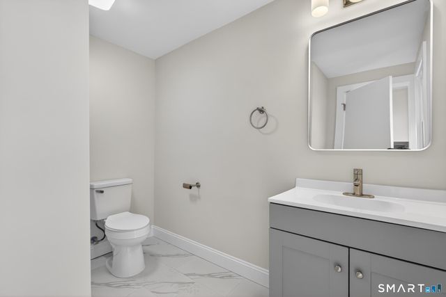 34 Lakeview Avenue, Cheshire, CT 06410