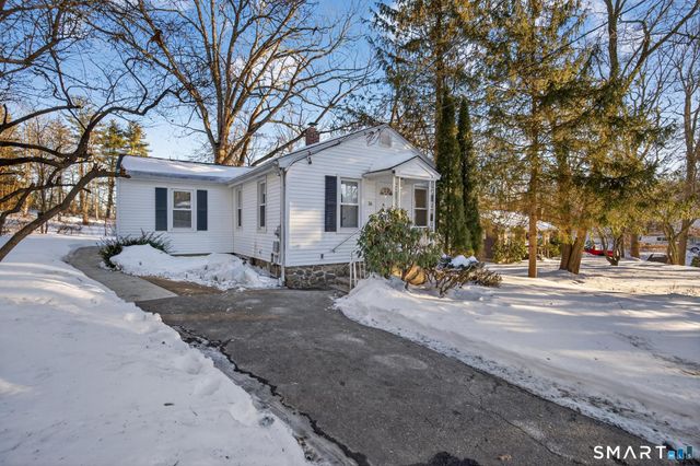 34 Lakeview Avenue, Cheshire, CT 06410