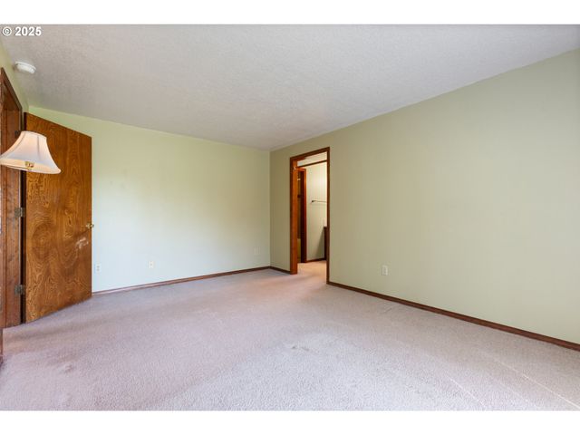 1660 Sw 4TH St, Gresham, OR 97080