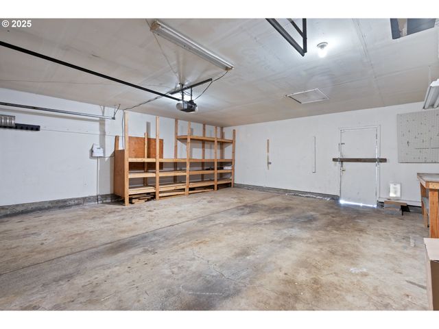 1660 Sw 4TH St, Gresham, OR 97080