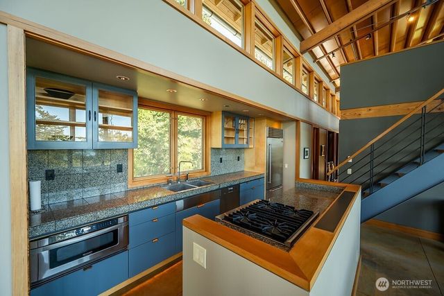 89 Flint Road, Lopez Island, WA 98261
