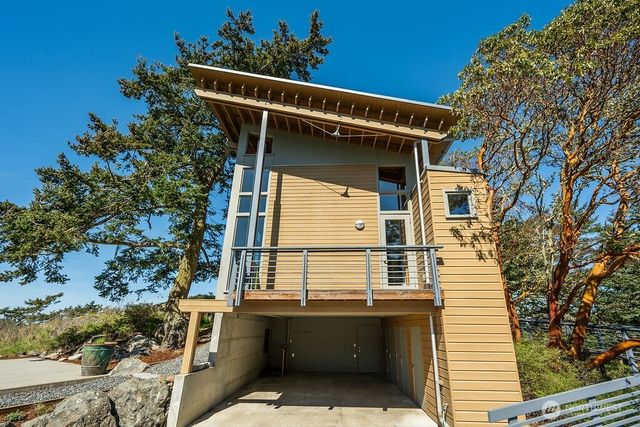 89 Flint Road, Lopez Island, WA 98261
