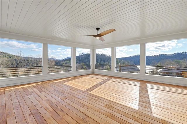 90 Cove View Lane, Clarkesville, GA 30523