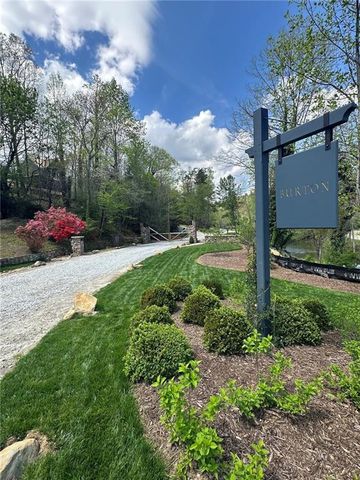 90 Cove View Lane, Clarkesville, GA 30523