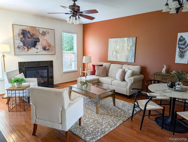 5953 High Point Court 29, Brighton, MI 48116