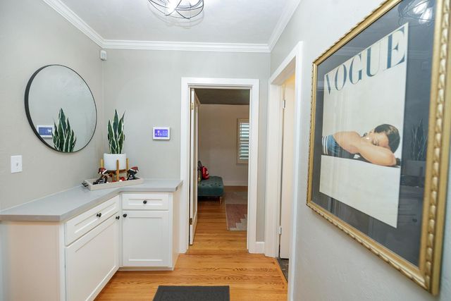 1207 Grantland Ct, Modesto, CA 95350