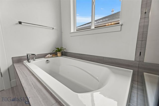 1505 Deadwood Loop, Belgrade, MT 59714