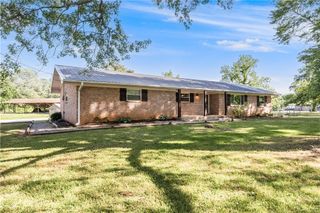 125 E Orchard Lane, Rogers, AR 72756