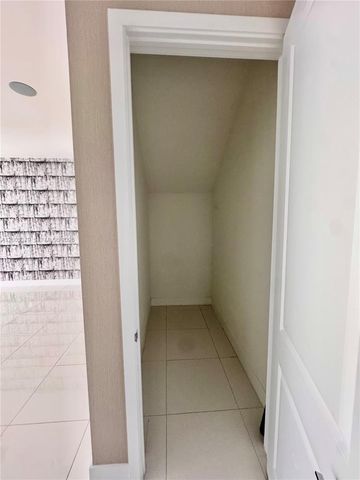 8108 NW 48th Ter 8108, Doral, FL 33166