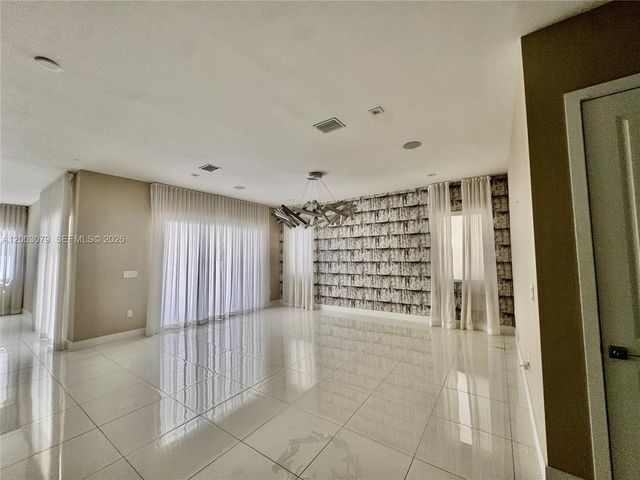 8108 NW 48th Ter 8108, Doral, FL 33166