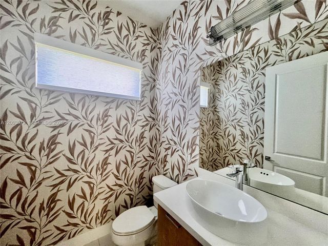 8108 NW 48th Ter 8108, Doral, FL 33166