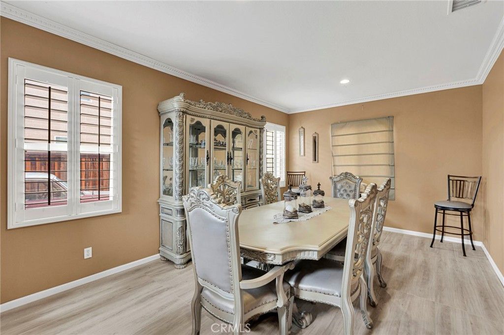 Image 11 of property listing at 13792 Mesa Linda, Victorville, CA 92392