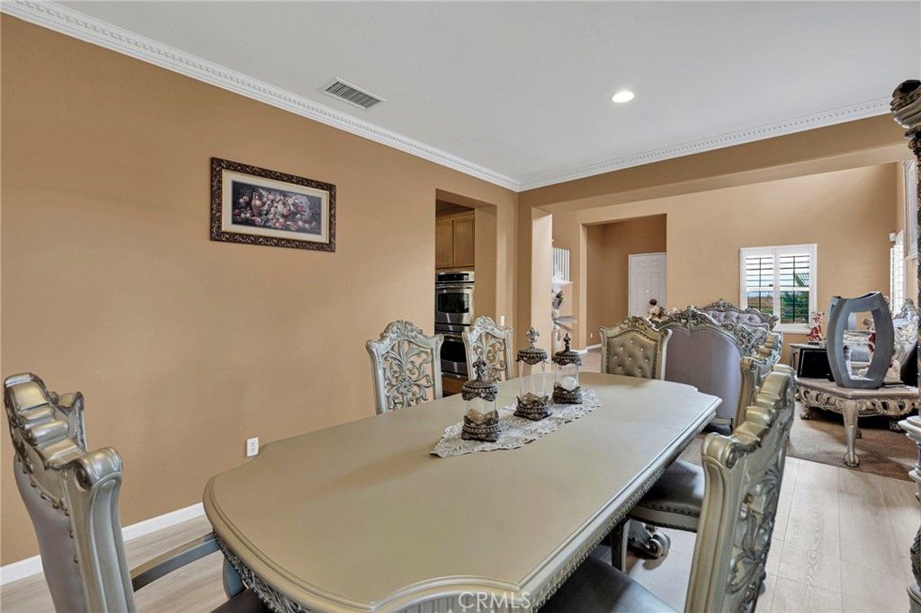 Image 12 of property listing at 13792 Mesa Linda, Victorville, CA 92392