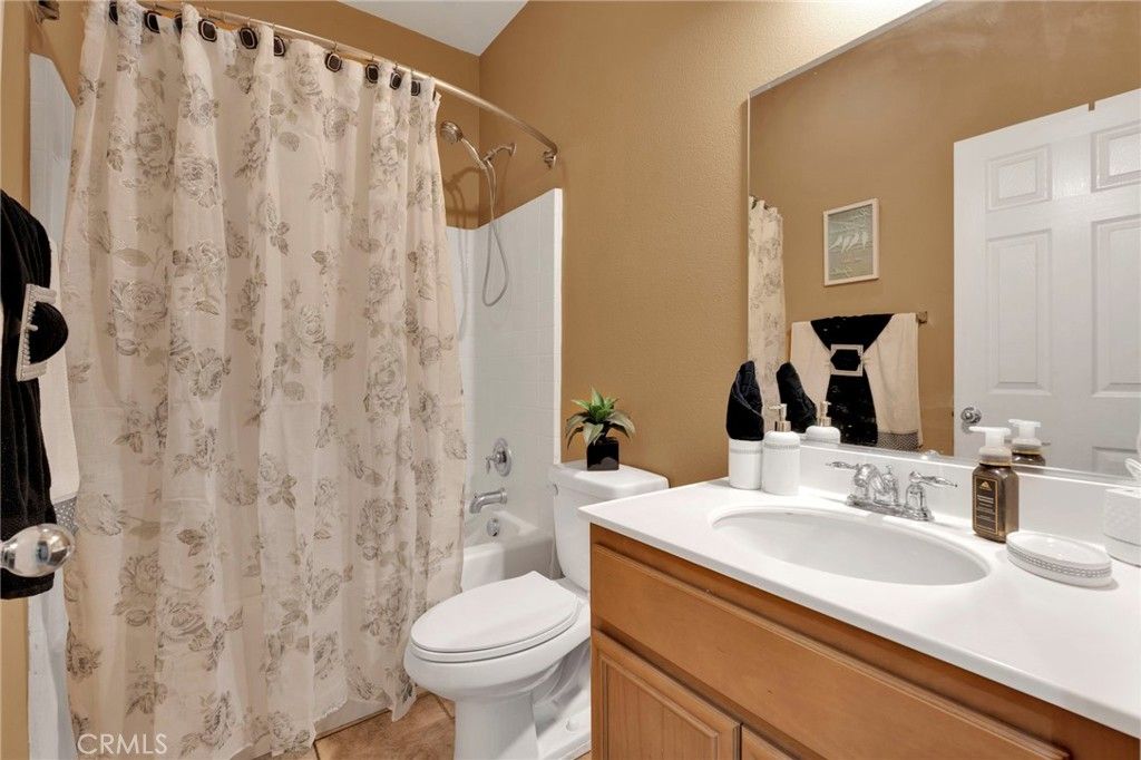 Image 26 of property listing at 13792 Mesa Linda, Victorville, CA 92392