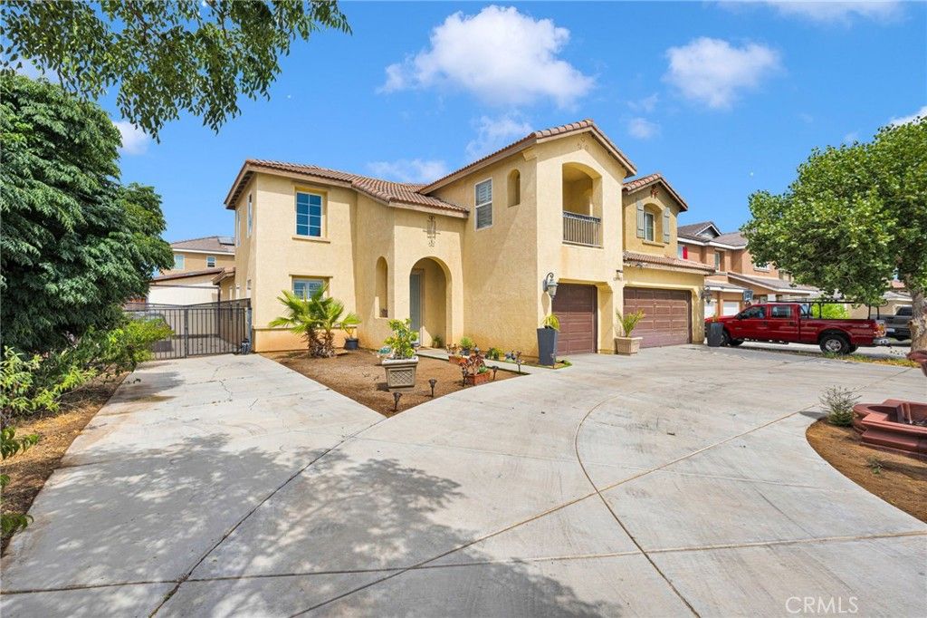 Image 3 of property listing at 13792 Mesa Linda, Victorville, CA 92392