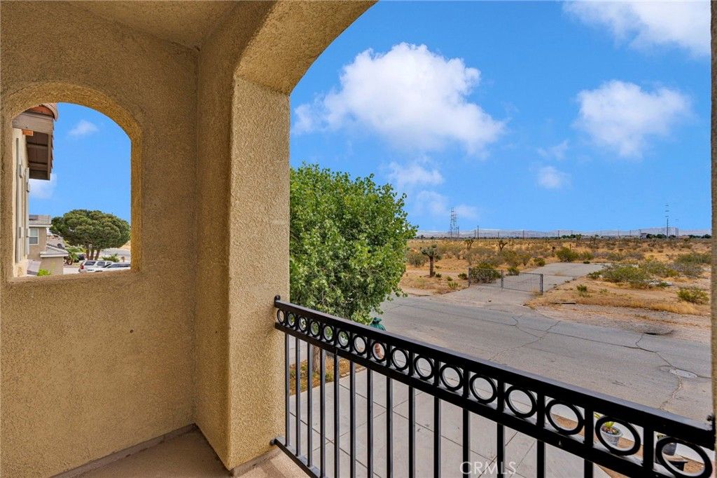 Image 32 of property listing at 13792 Mesa Linda, Victorville, CA 92392