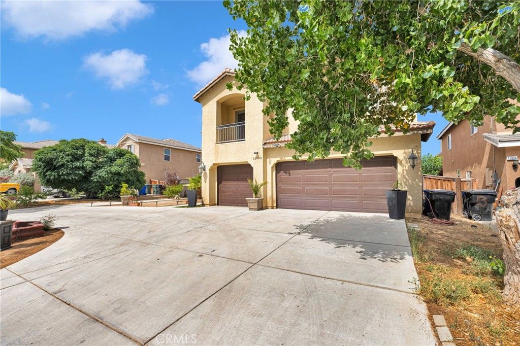 Image 4 of property listing at 13792 Mesa Linda, Victorville, CA 92392
