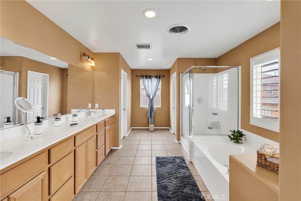 Image 43 of property listing at 13792 Mesa Linda, Victorville, CA 92392
