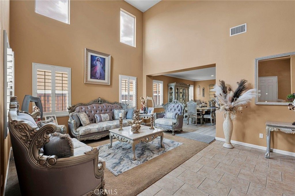 Image 7 of property listing at 13792 Mesa Linda, Victorville, CA 92392