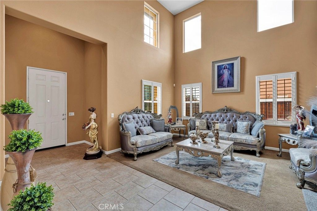 Image 8 of property listing at 13792 Mesa Linda, Victorville, CA 92392