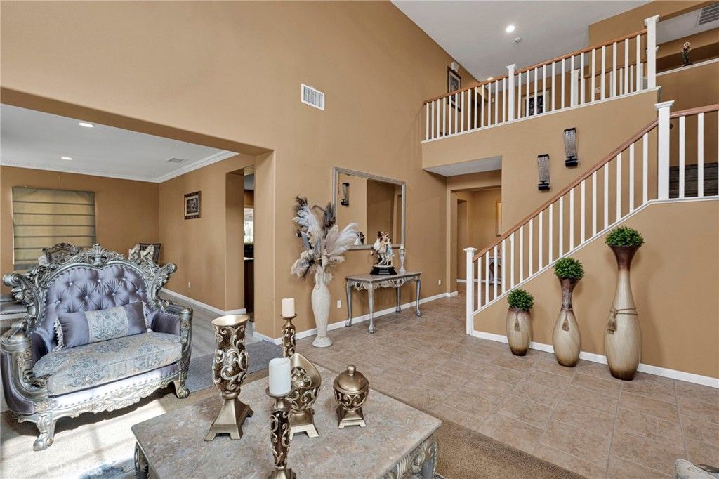 Image 9 of property listing at 13792 Mesa Linda, Victorville, CA 92392