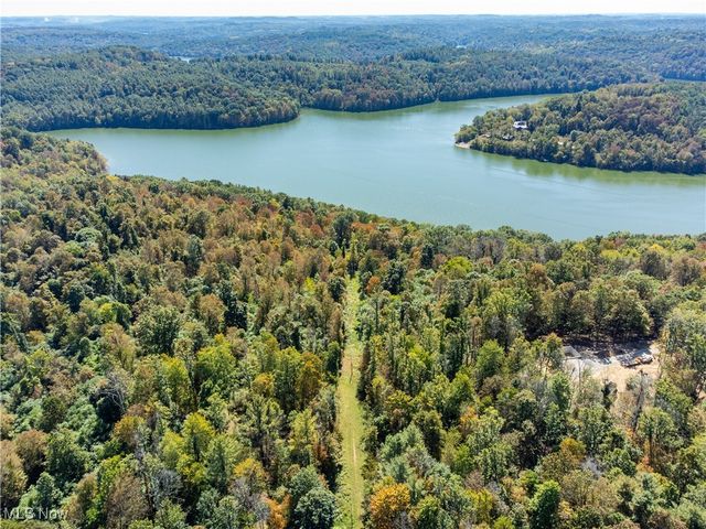 34561 Sunshine Road, Piedmont, OH 43983