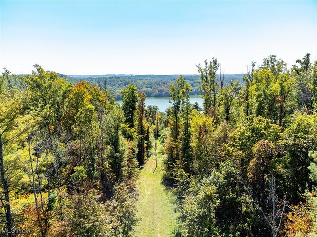 34561 Sunshine Road, Piedmont, OH 43983