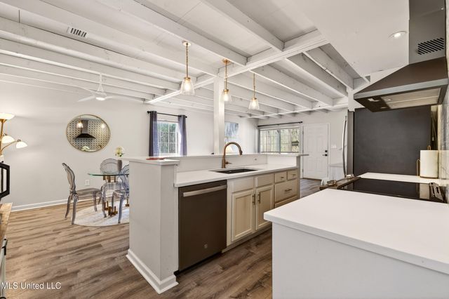 496 Royal Oak Boulevard, Pass Christian, MS 39571