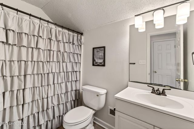 496 Royal Oak Boulevard, Pass Christian, MS 39571