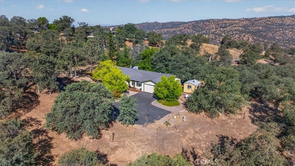 Image 1 of property listing at 41393 Roaring River Way, Coarsegold, CA 93614