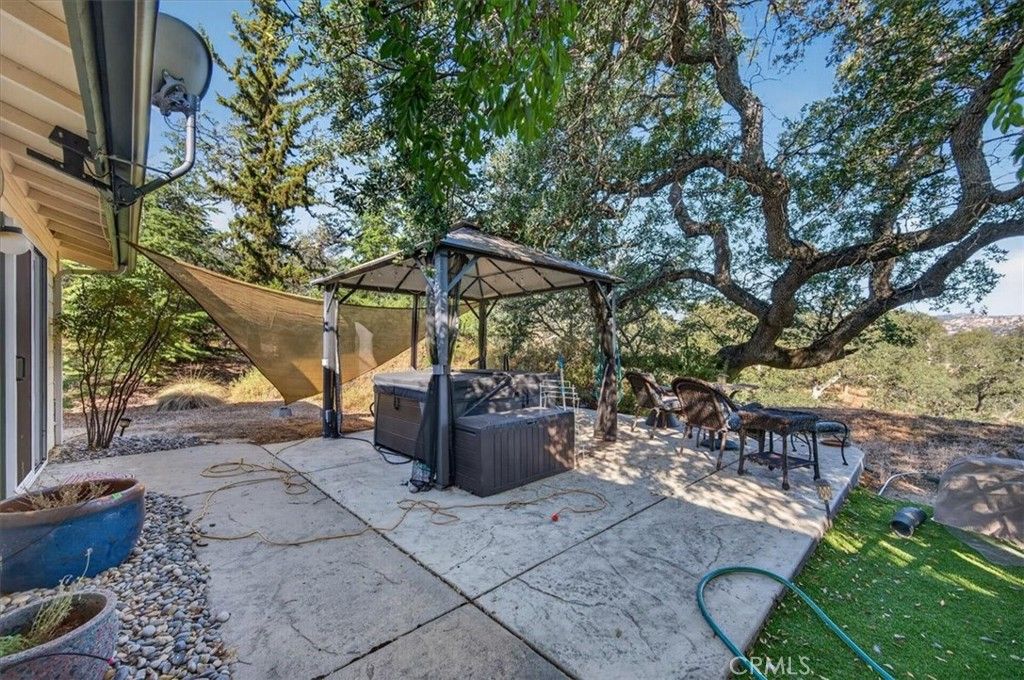 Image 63 of property listing at 41393 Roaring River Way, Coarsegold, CA 93614