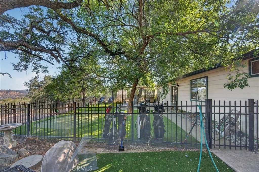 Image 66 of property listing at 41393 Roaring River Way, Coarsegold, CA 93614