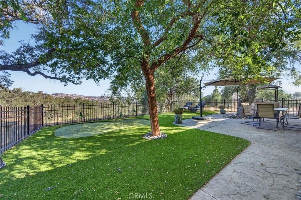 Image 67 of property listing at 41393 Roaring River Way, Coarsegold, CA 93614