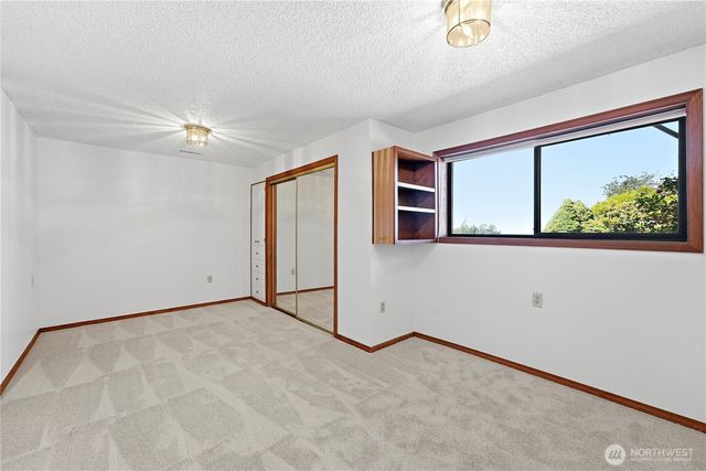 5937 Scenic Drive NE, Tacoma, WA 98422