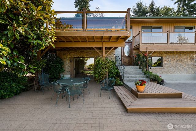 5937 Scenic Drive NE, Tacoma, WA 98422
