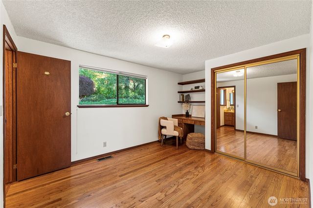 5937 Scenic Drive NE, Tacoma, WA 98422