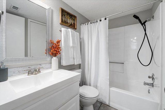 2500 Burleson RD 603, Austin, TX 78741