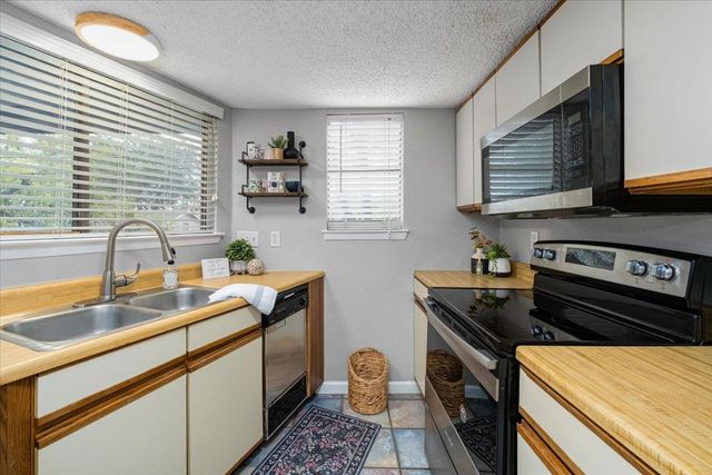 2500 Burleson RD 603, Austin, TX 78741