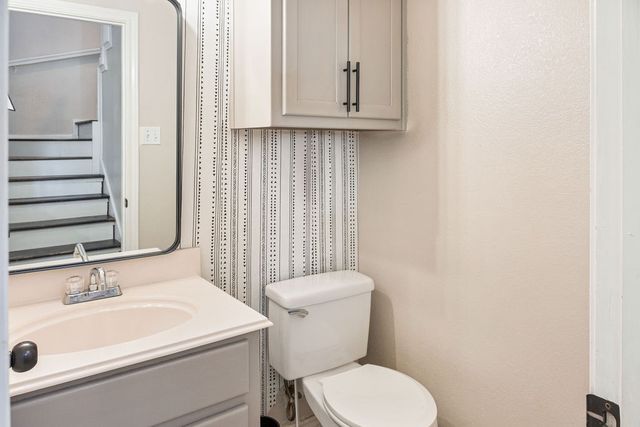 487 S Waco Street, Van Alstyne, TX 75495